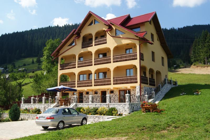 Pensiunea Alunis Hotel Sadova  Exterior photo