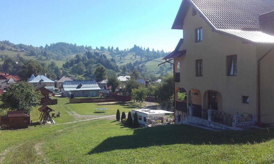 Pensiunea Alunis Hotel Sadova  Exterior photo